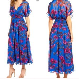 Gorgeous flowy maxi dress